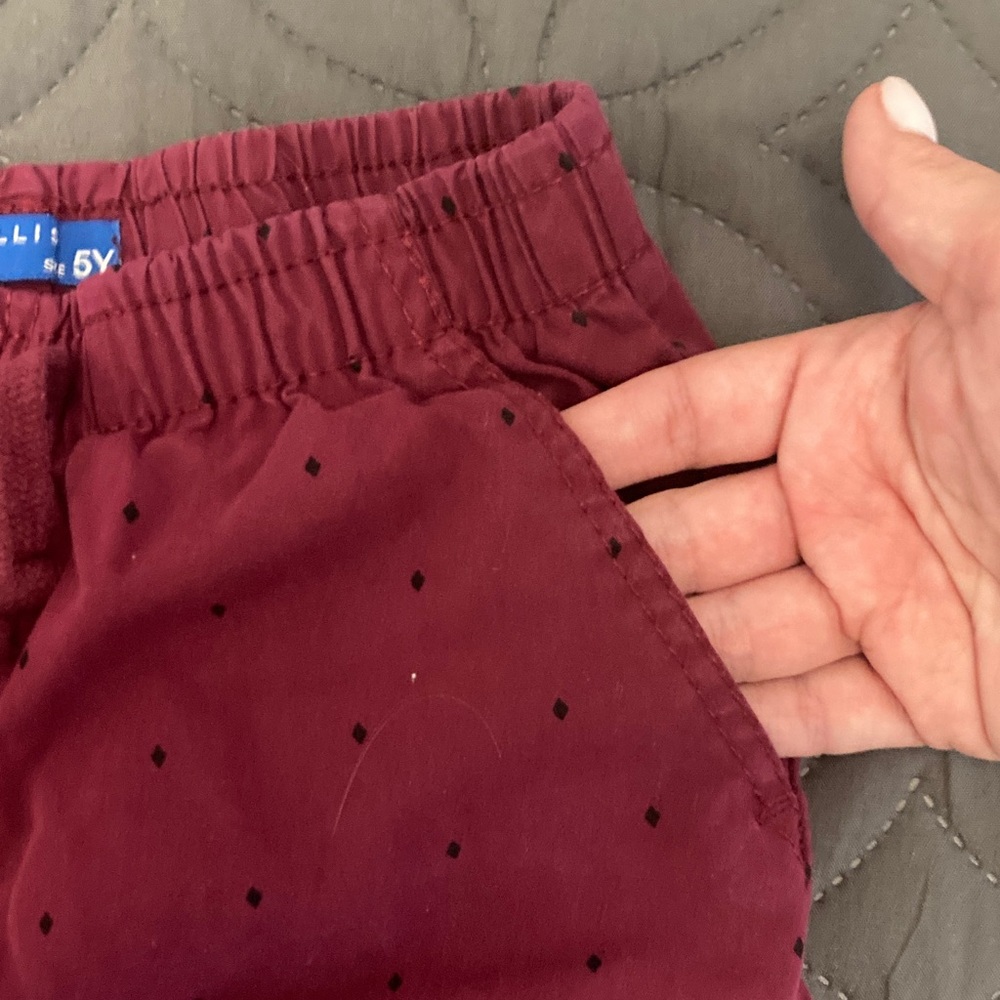 Perry Ellis Boy Red Patterned Shorts - Picture 3 of 4